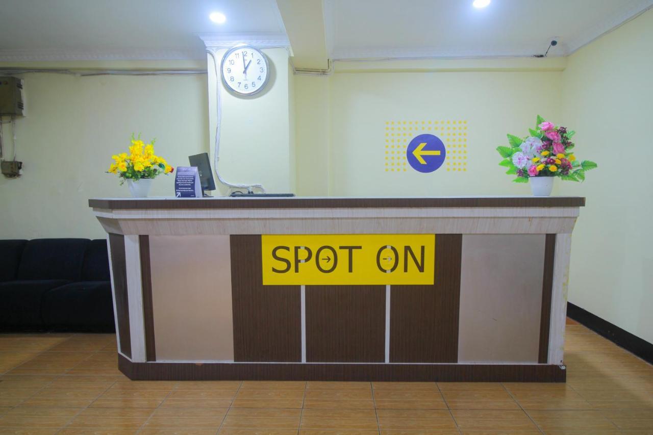 Spot On 2305 Andys Nur Penginapan Dumai Εξωτερικό φωτογραφία