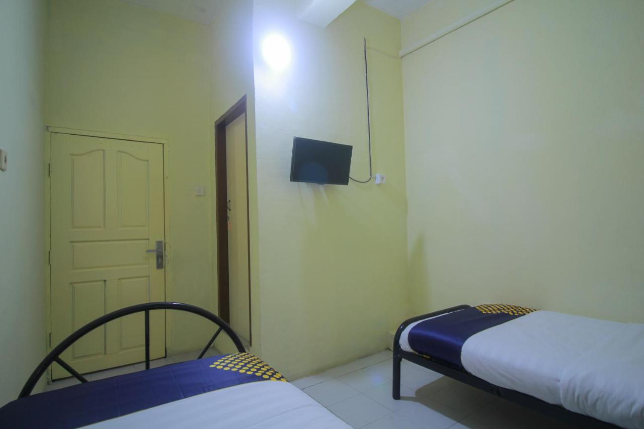 Spot On 2305 Andys Nur Penginapan Dumai Εξωτερικό φωτογραφία