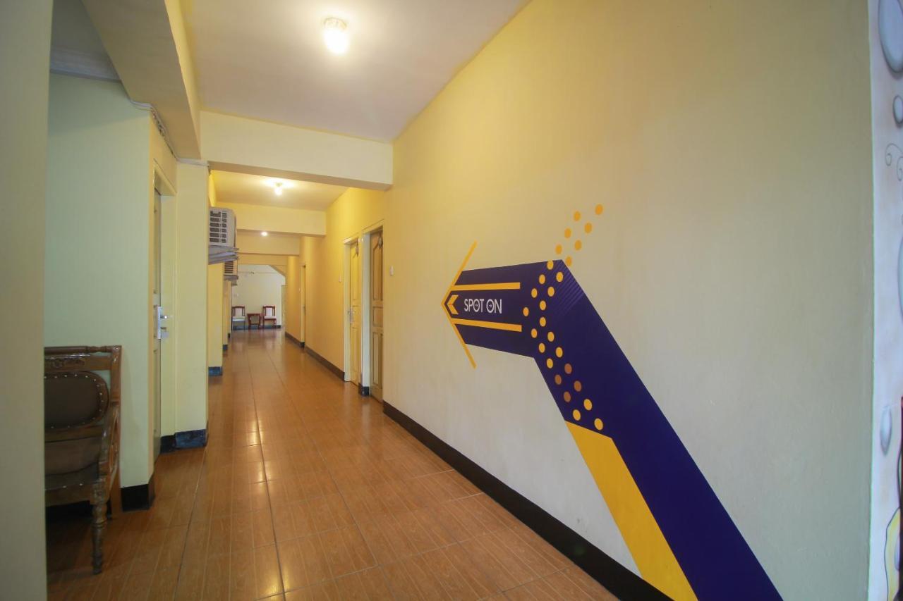 Spot On 2305 Andys Nur Penginapan Dumai Εξωτερικό φωτογραφία