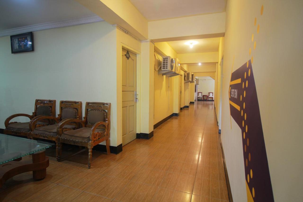 Spot On 2305 Andys Nur Penginapan Dumai Εξωτερικό φωτογραφία